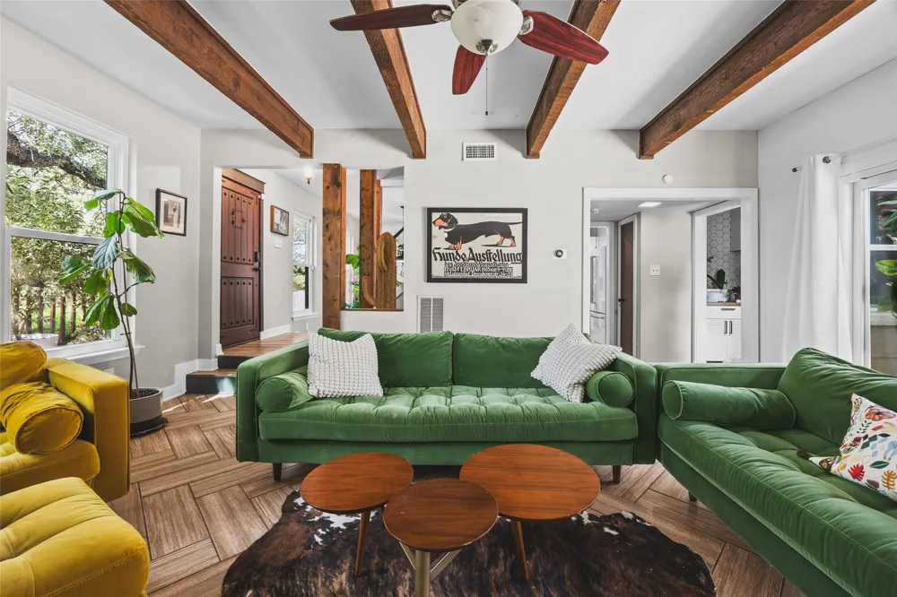 8102 Current Circle Austin, TX 78736