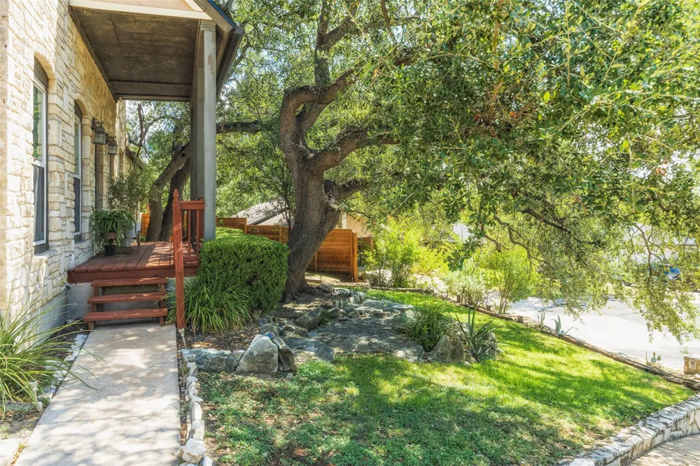 8102 Current Circle Austin, TX 78736