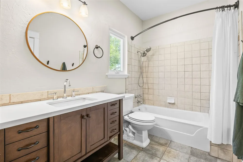 8102 Current Circle Austin, TX 78736