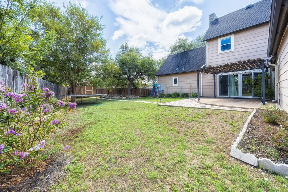 8102 Current Circle Austin, TX 78736