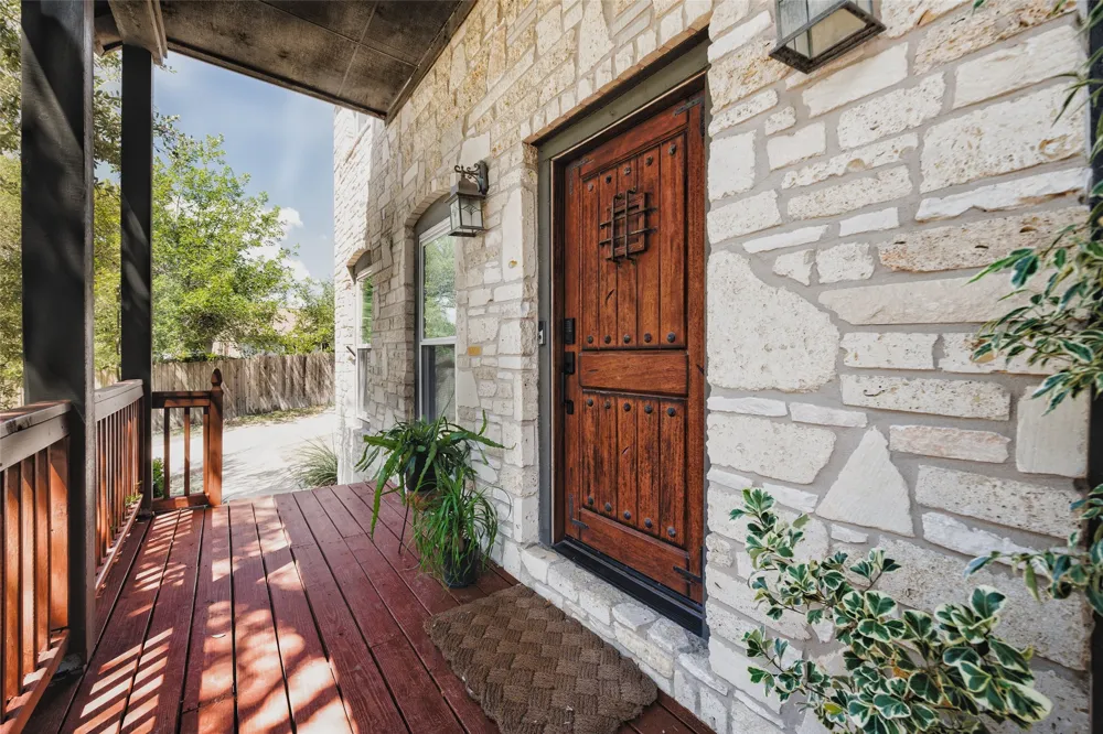 8102 Current Circle Austin, TX 78736