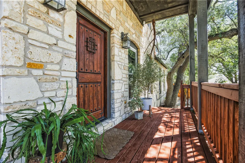8102 Current Circle Austin, TX 78736