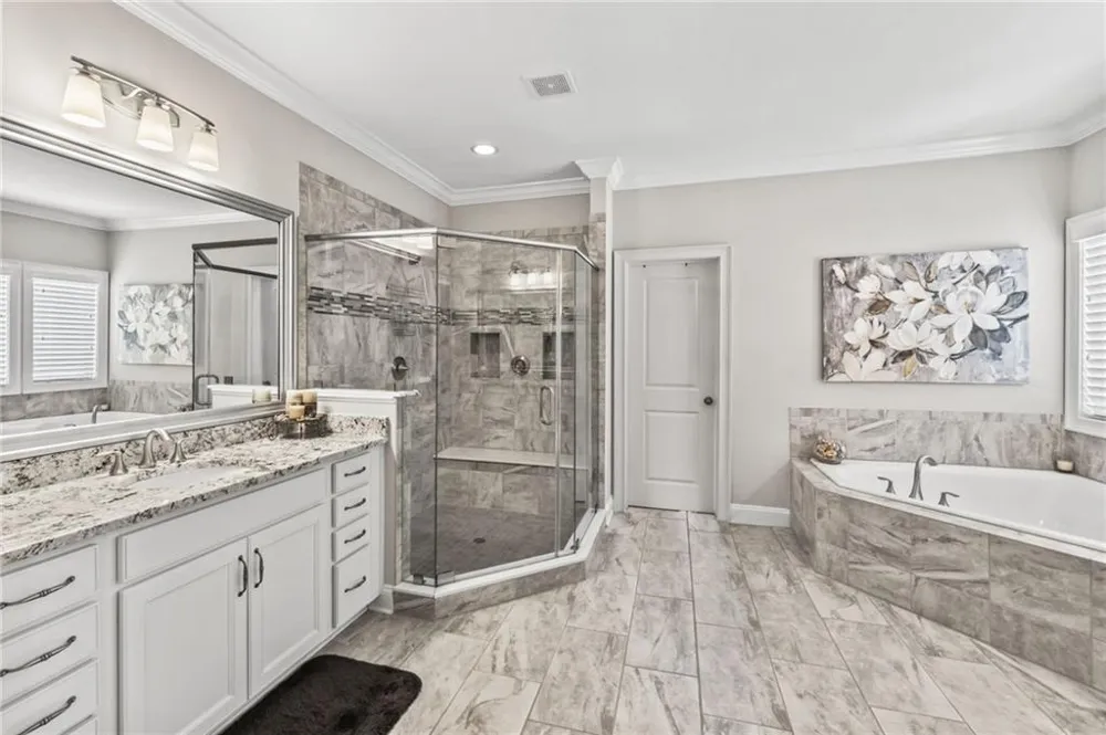 3825 Lakehurst Way Cumming, GA 30040