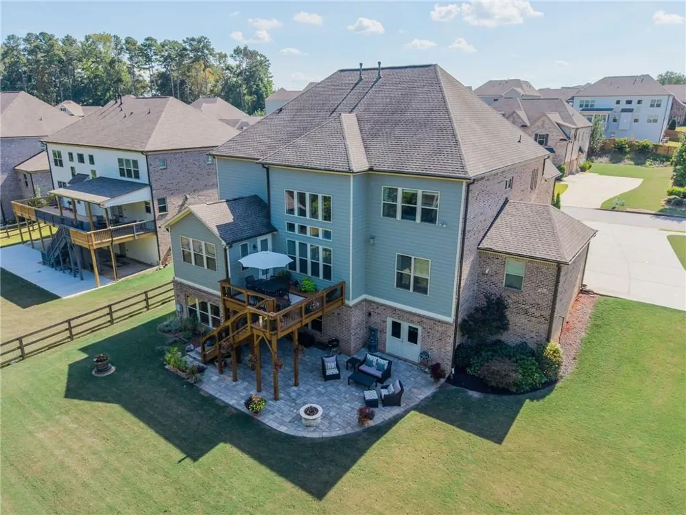 3825 Lakehurst Way Cumming, GA 30040