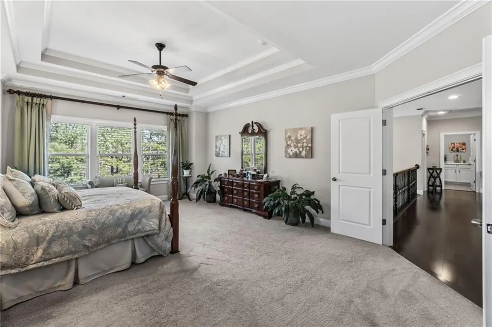 3825 Lakehurst Way Cumming, GA 30040