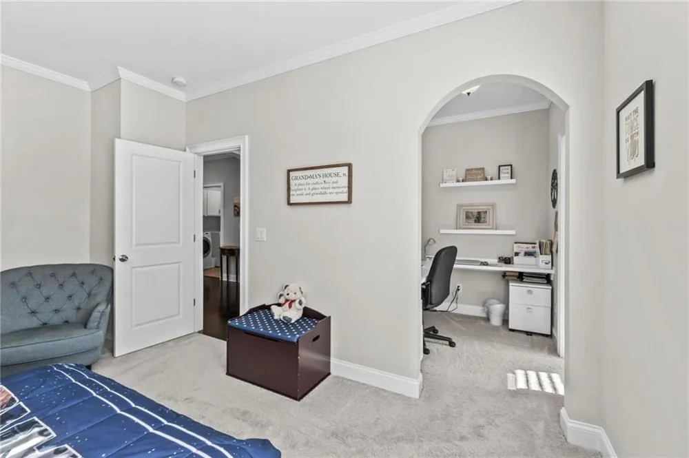 3825 Lakehurst Way Cumming, GA 30040
