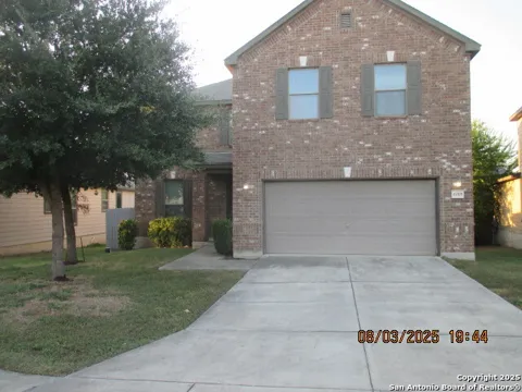 6015 Clematis Trail
