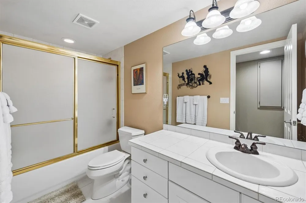 4530 W Aberdeen Avenue Littleton, CO 80123