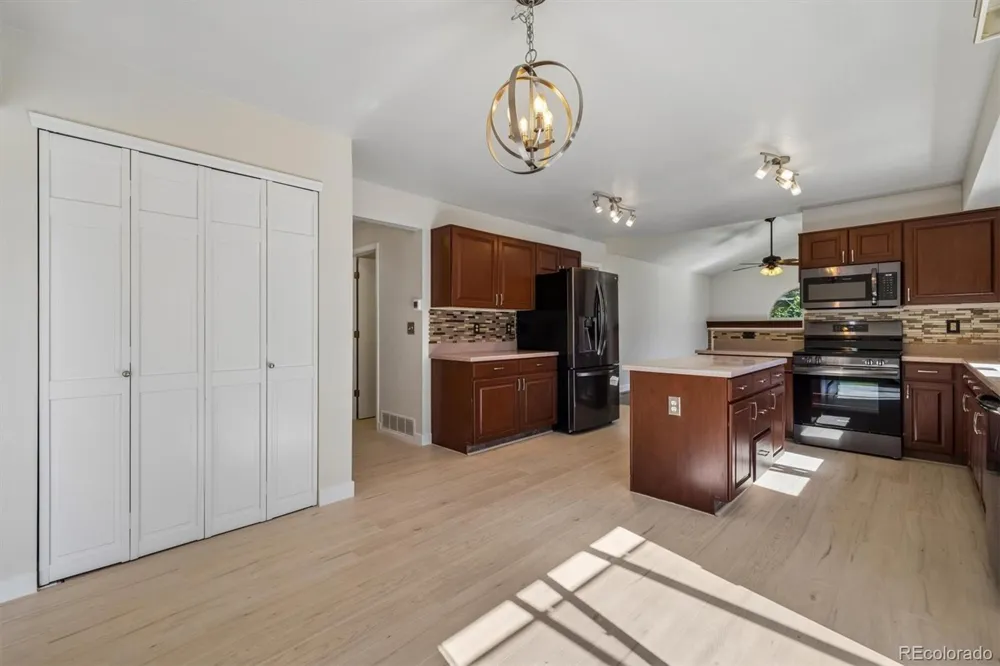 3892 Seramonte Drive Highlands Ranch, CO 80129