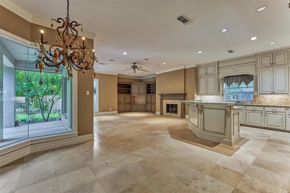 62 Stone Springs Circle The Woodlands, TX 77381