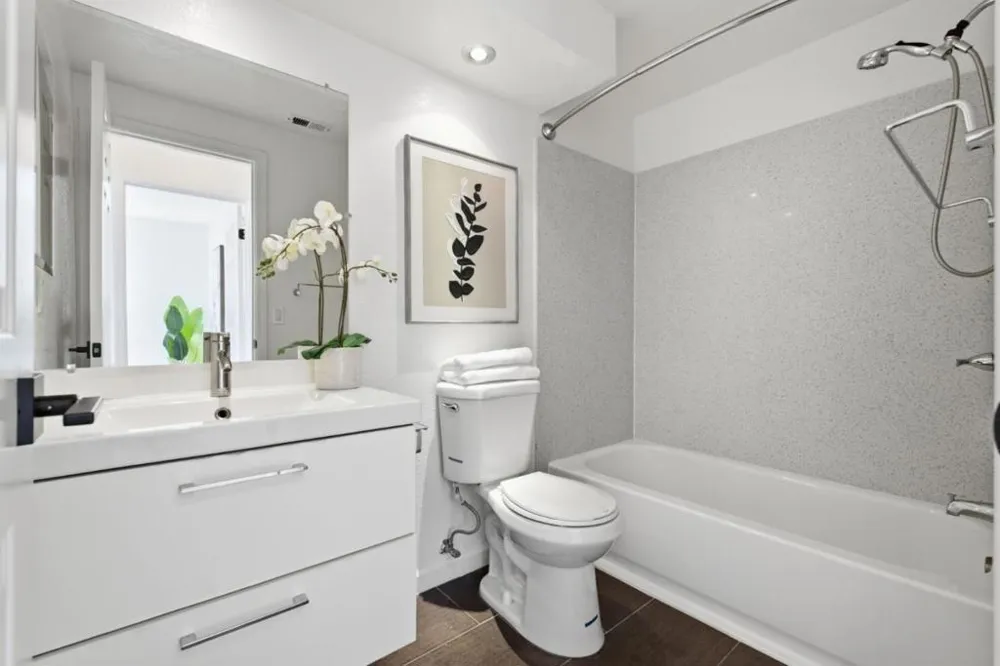 1902 Jameston Lane Daly City, CA 94014