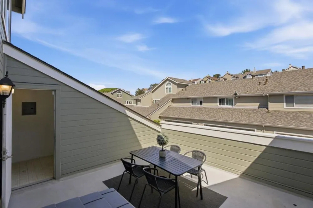 1902 Jameston Lane Daly City, CA 94014