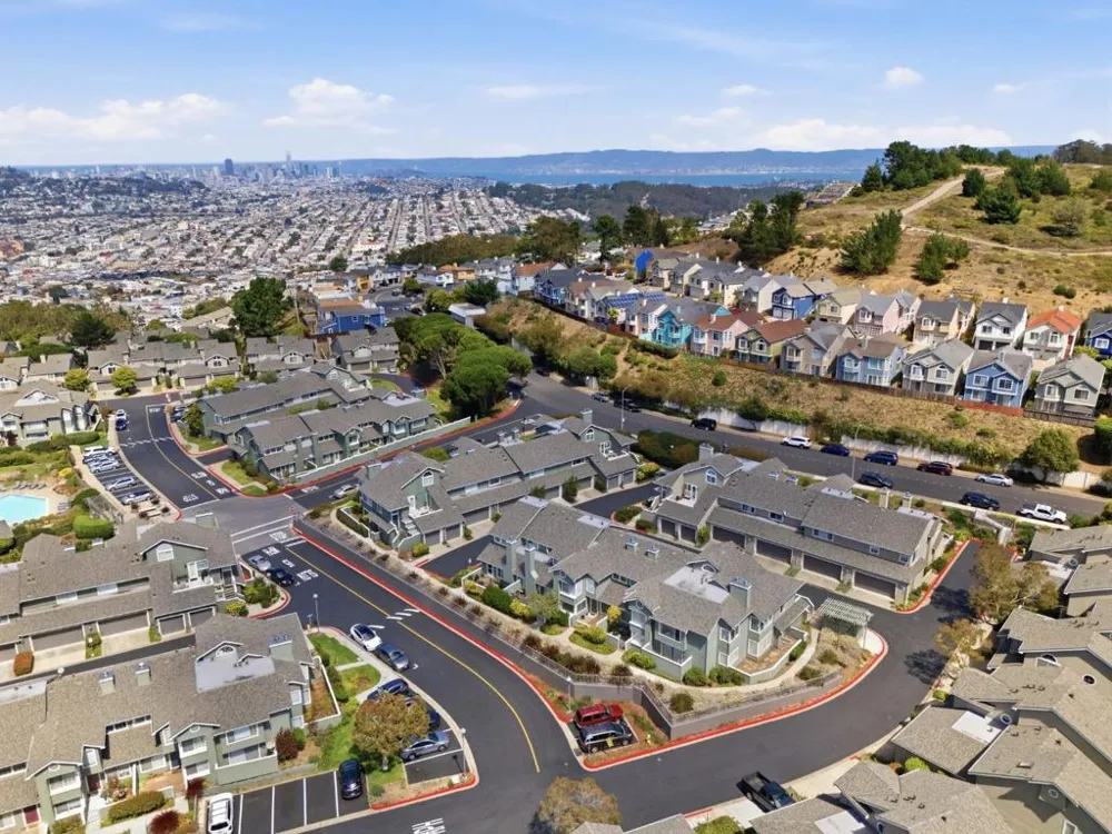 1902 Jameston Lane Daly City, CA 94014
