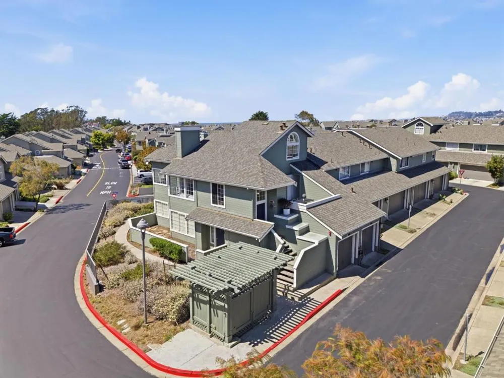 1902 Jameston Lane Daly City, CA 94014