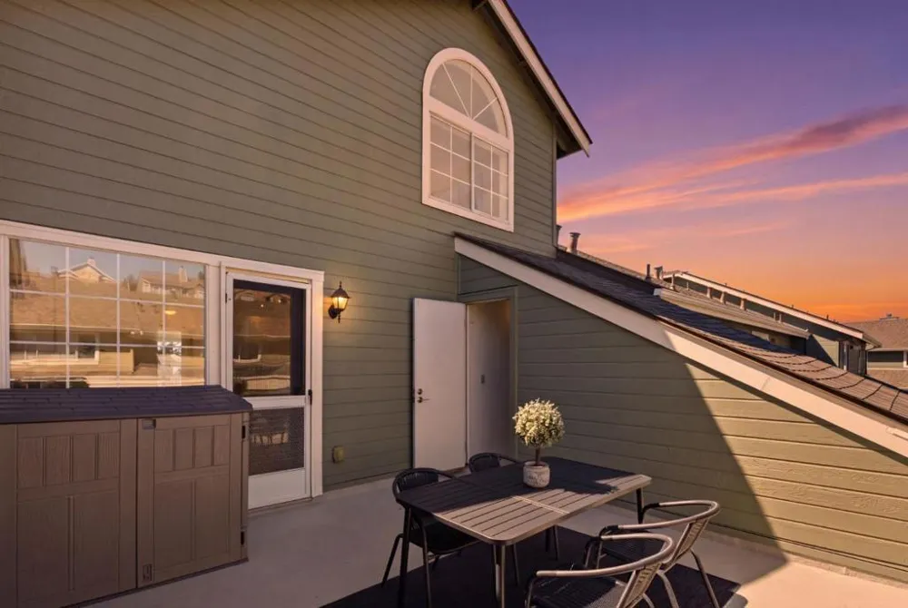 1902 Jameston Lane Daly City, CA 94014