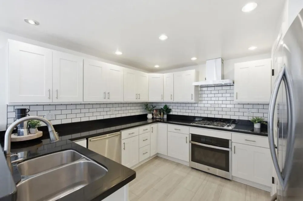 1902 Jameston Lane Daly City, CA 94014