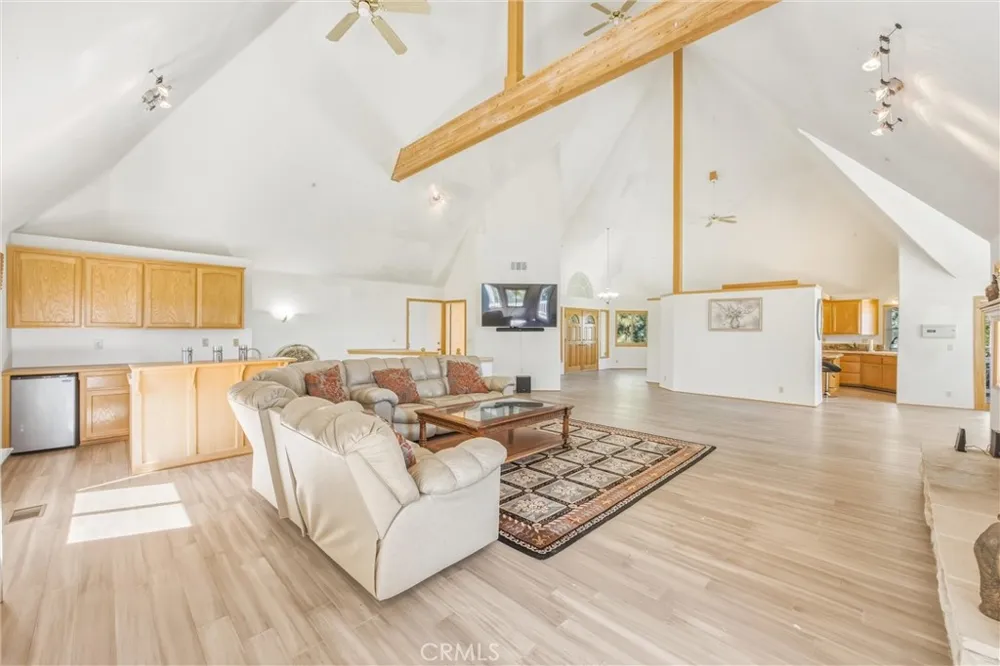 299 Fairway Lake Arrowhead, CA 92352