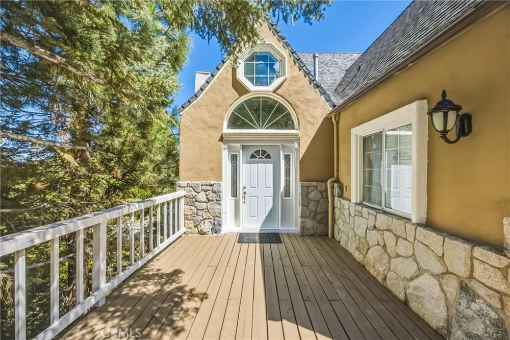 299 Fairway Lake Arrowhead, CA 92352