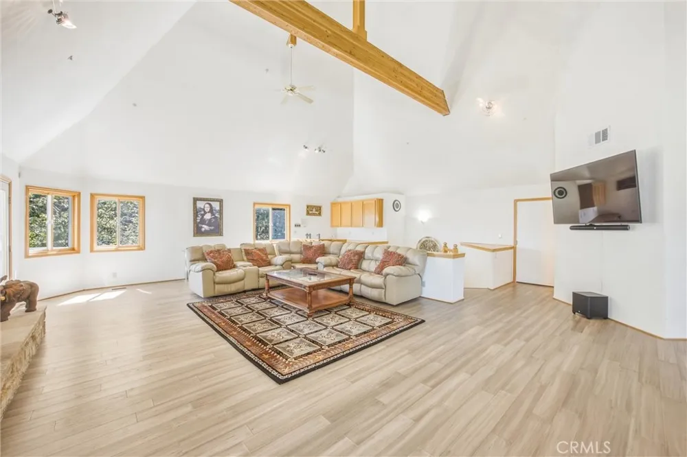 299 Fairway Lake Arrowhead, CA 92352
