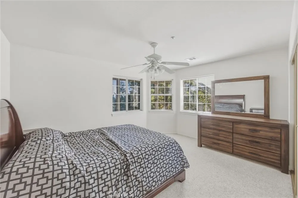 299 Fairway Lake Arrowhead, CA 92352