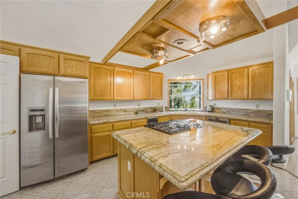 299 Fairway Lake Arrowhead, CA 92352