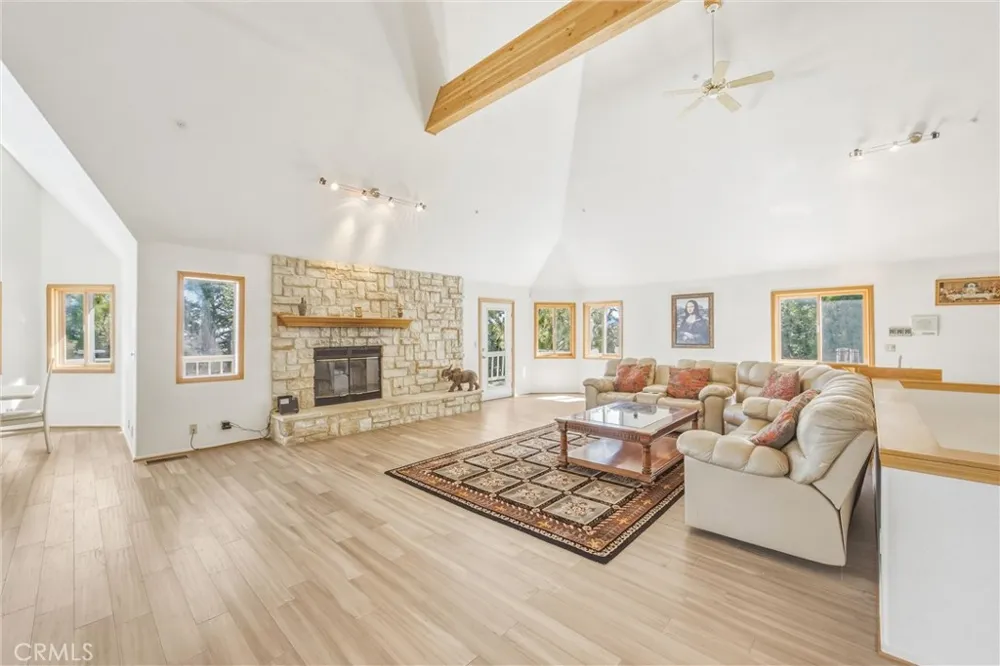 299 Fairway Lake Arrowhead, CA 92352