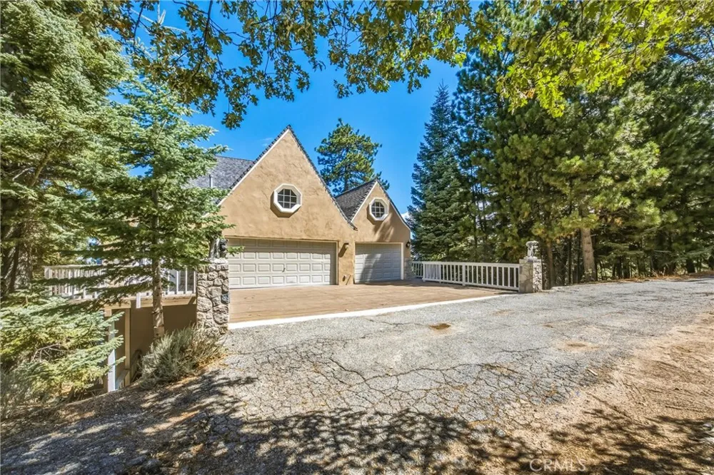 299 Fairway Lake Arrowhead, CA 92352