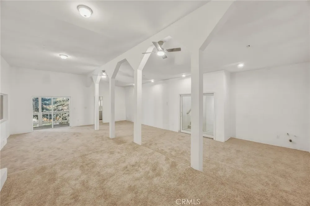 299 Fairway Lake Arrowhead, CA 92352
