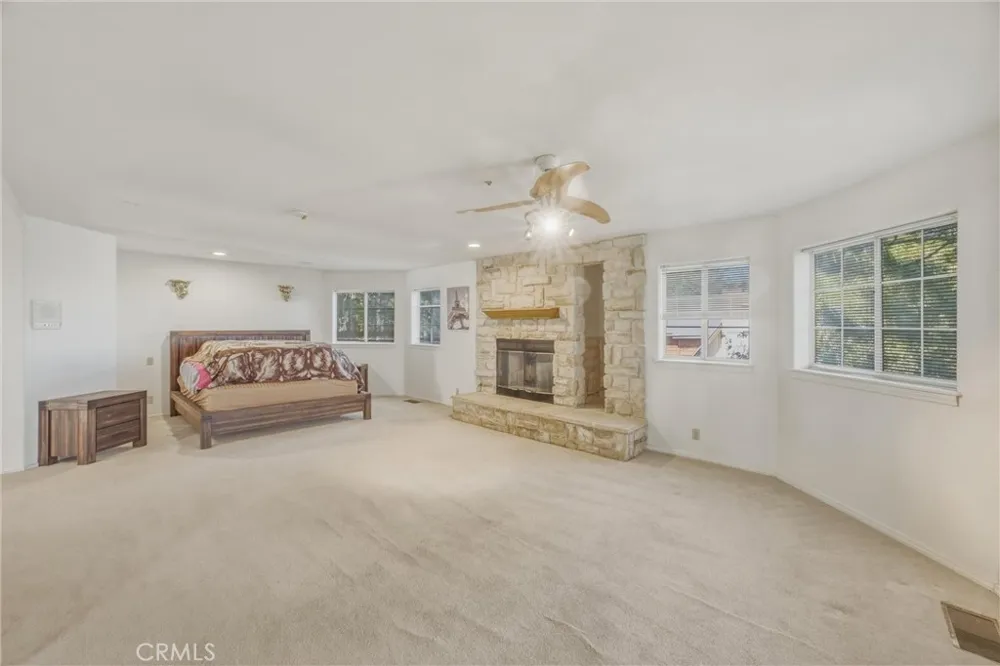 299 Fairway Lake Arrowhead, CA 92352