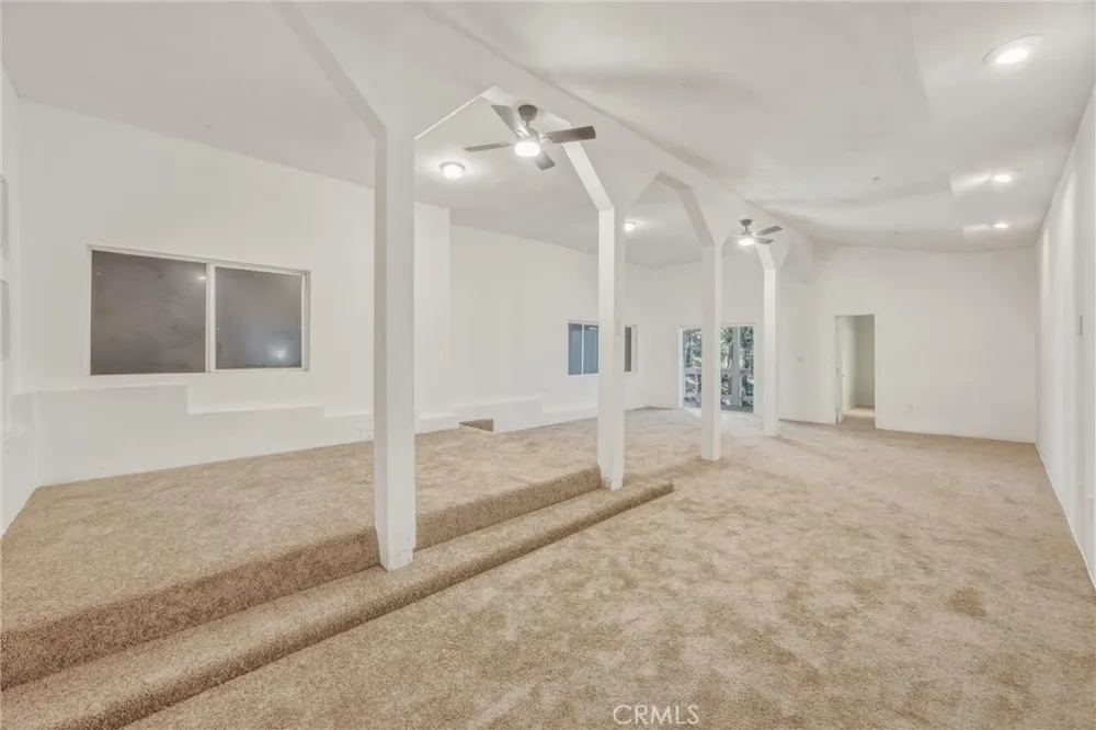 299 Fairway Lake Arrowhead, CA 92352