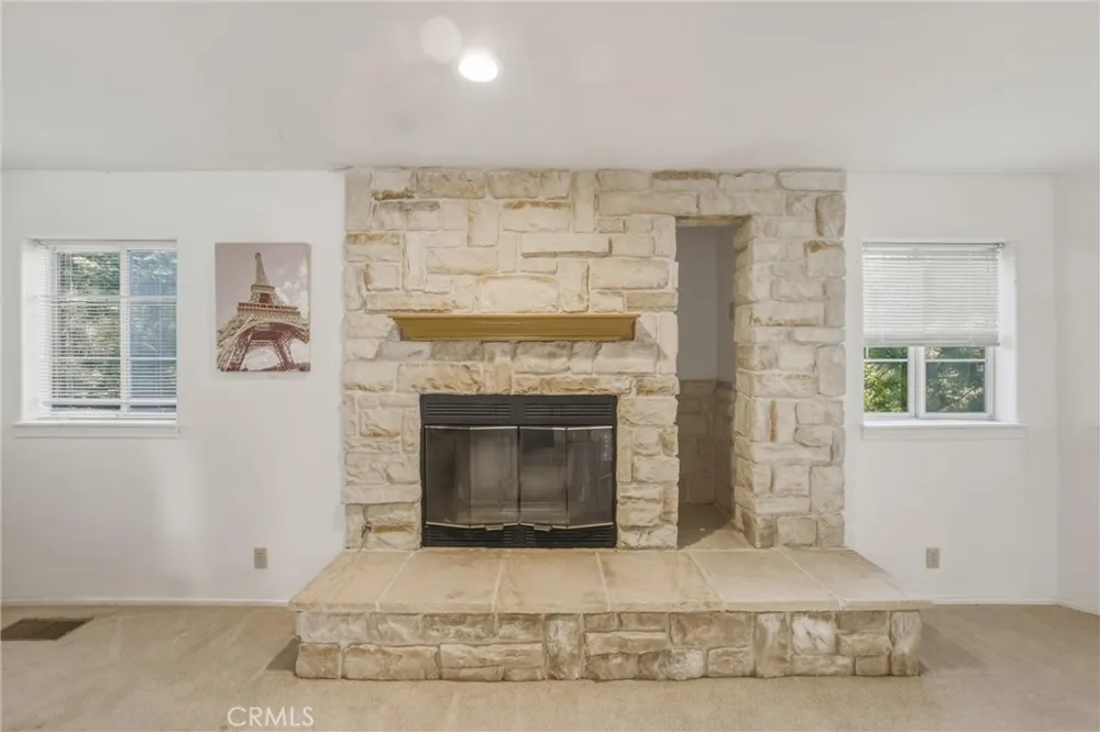 299 Fairway Lake Arrowhead, CA 92352
