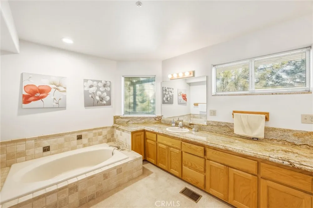 299 Fairway Lake Arrowhead, CA 92352