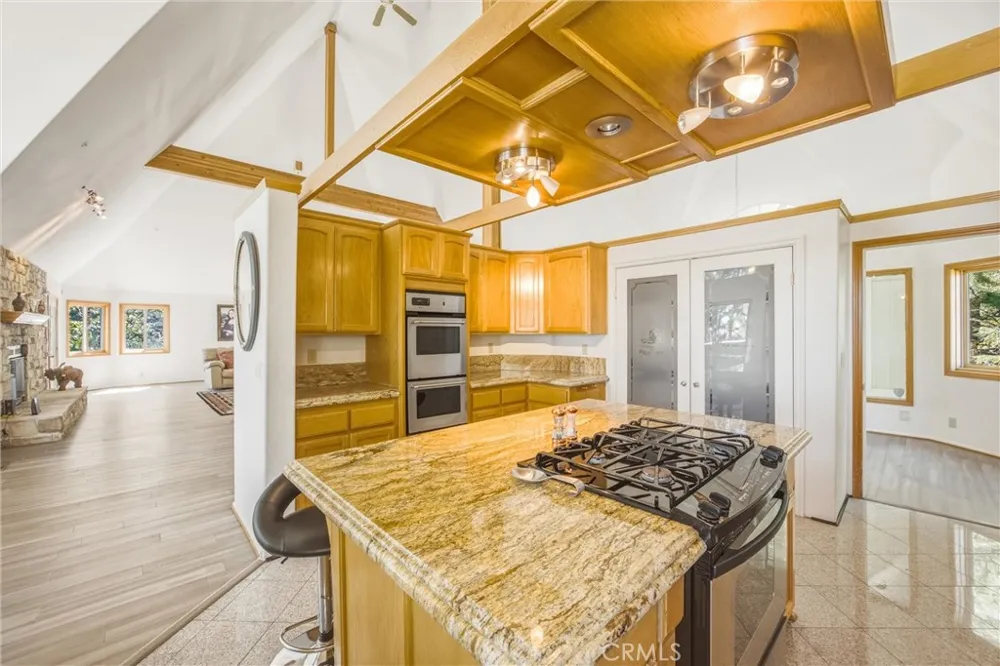 299 Fairway Lake Arrowhead, CA 92352