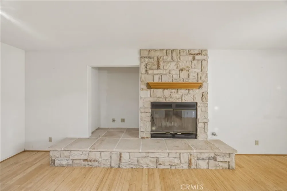 299 Fairway Lake Arrowhead, CA 92352