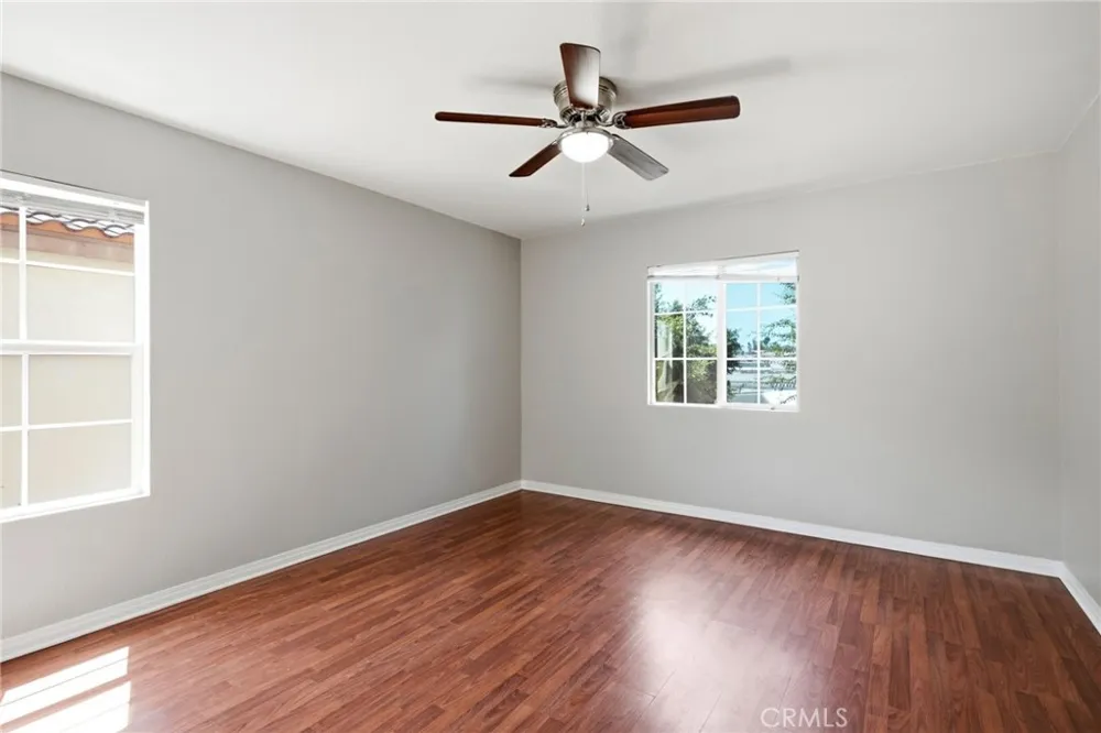 327 Alamo Way Oceanside, CA 92057