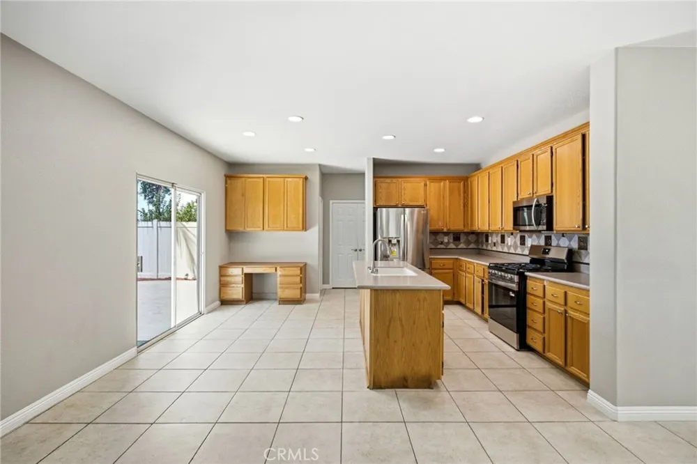 327 Alamo Way Oceanside, CA 92057