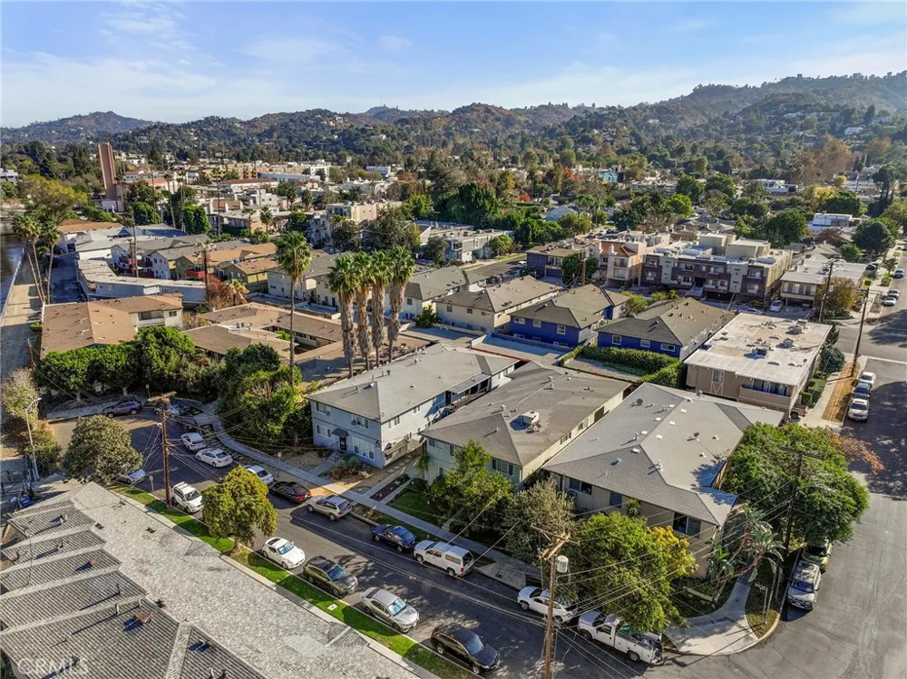 13520 Rye Sherman Oaks, CA 91423