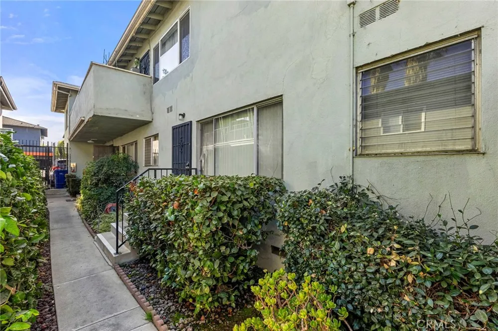 13520 Rye Sherman Oaks, CA 91423