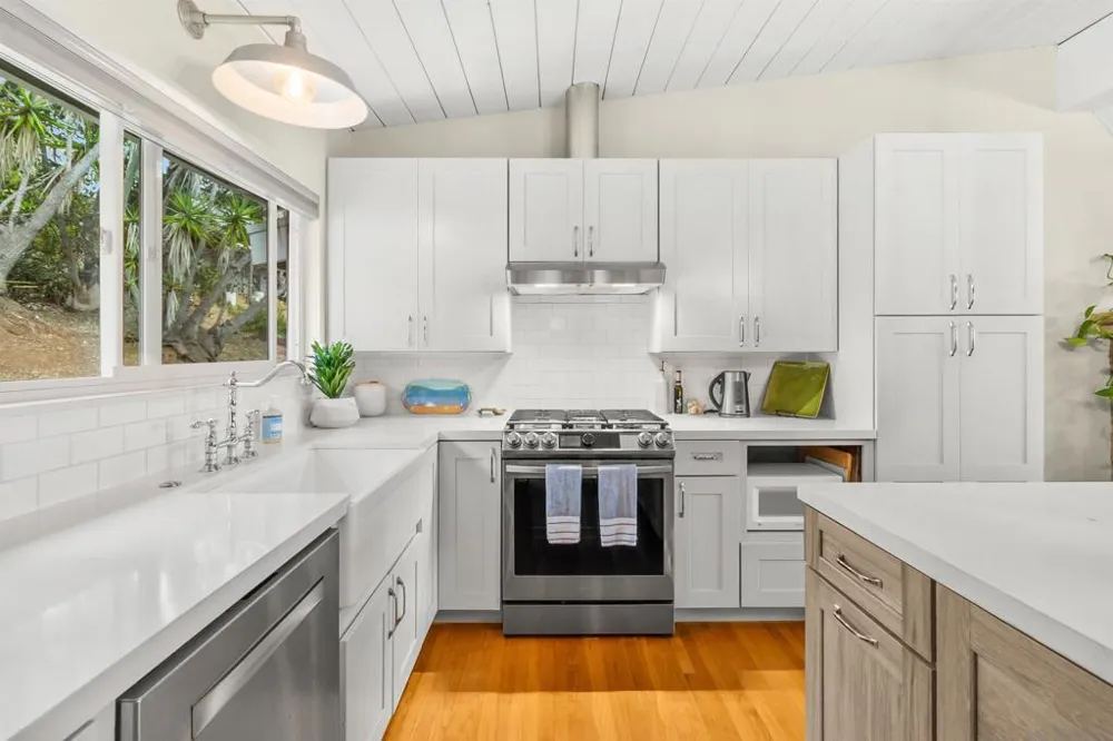 163 Ocean View Vista, CA 92084