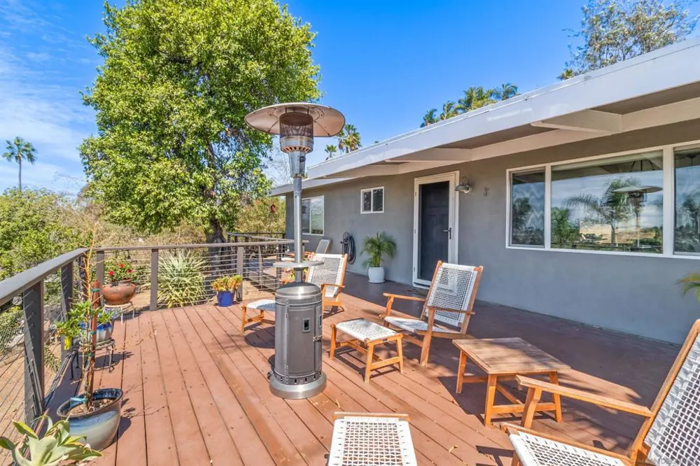 163 Ocean View Vista, CA 92084