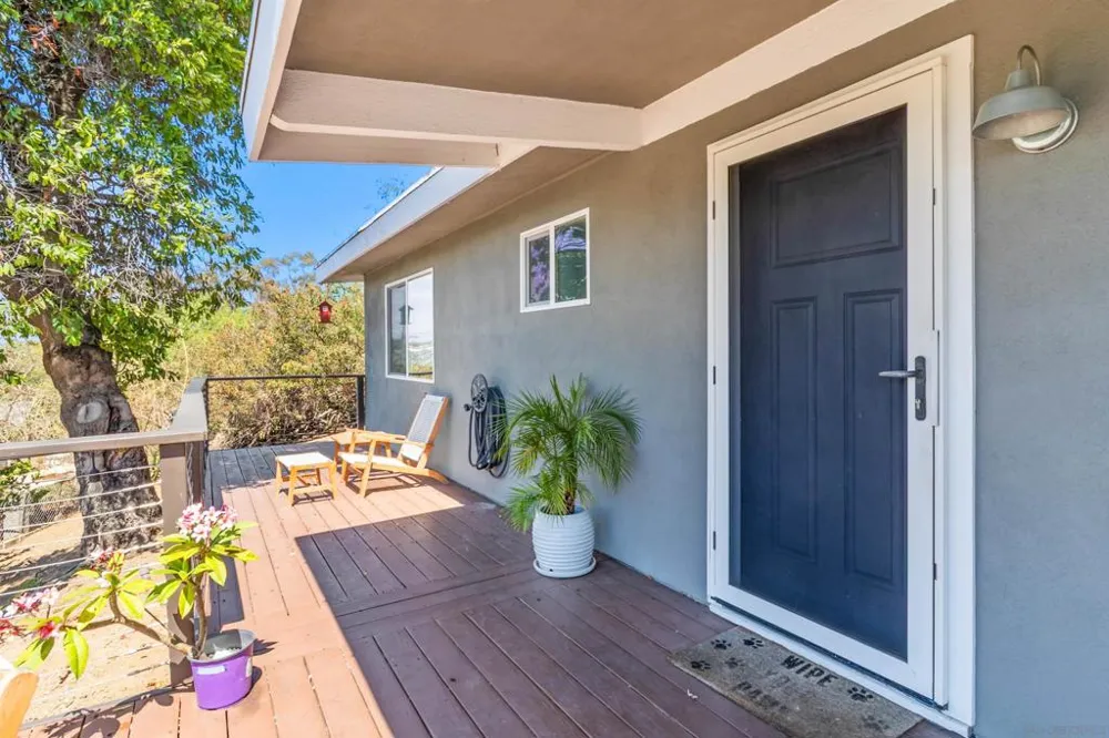 163 Ocean View Vista, CA 92084