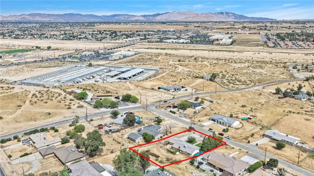 11846 Ivy Avenue Hesperia, CA 92345