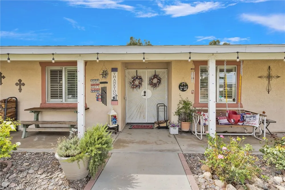 11846 Ivy Avenue Hesperia, CA 92345
