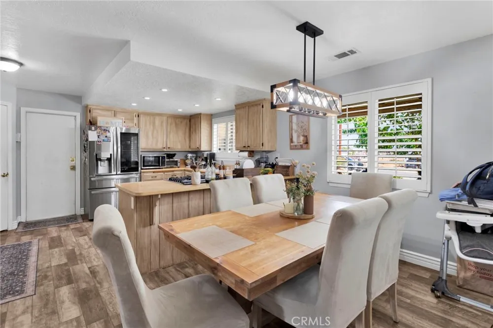 11846 Ivy Avenue Hesperia, CA 92345