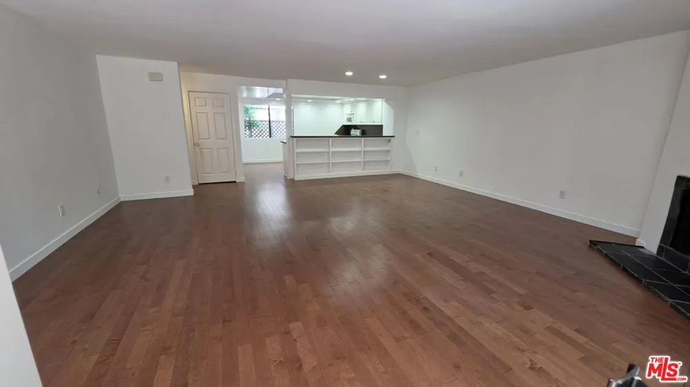 1018 6th Street #C Santa Monica, CA 90403