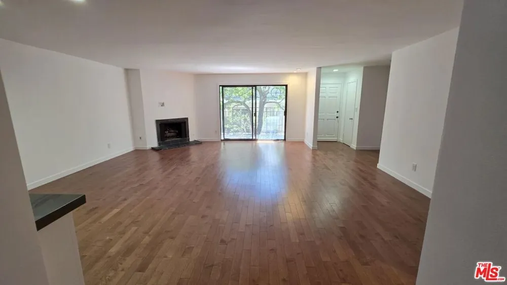 1018 6th Street #C Santa Monica, CA 90403