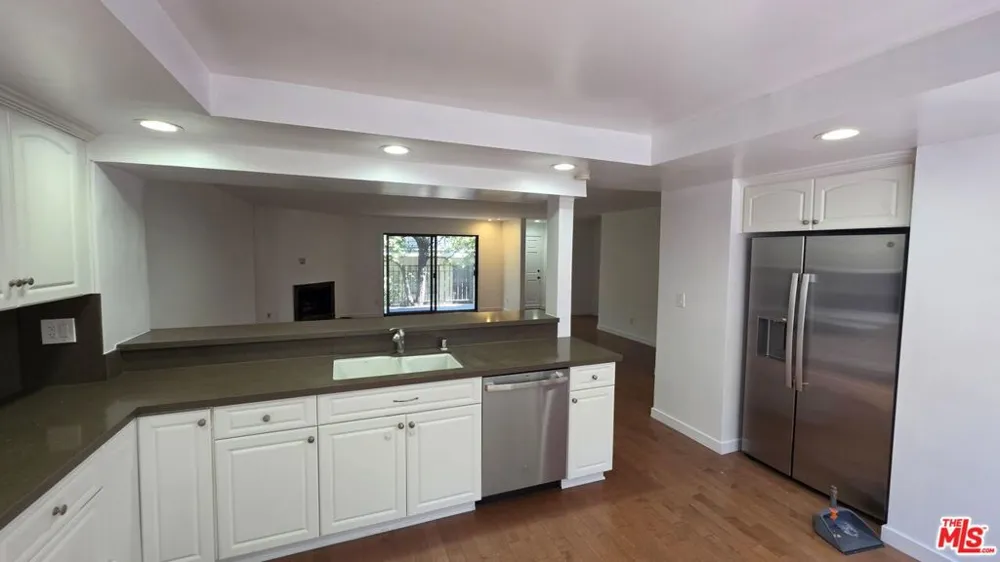 1018 6th Street #C Santa Monica, CA 90403