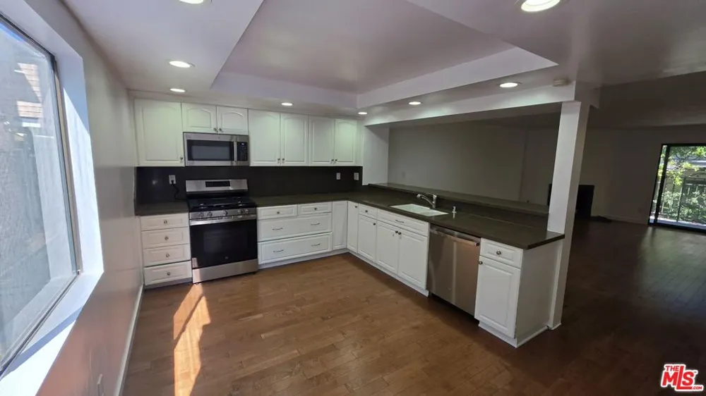 1018 6th Street #C Santa Monica, CA 90403