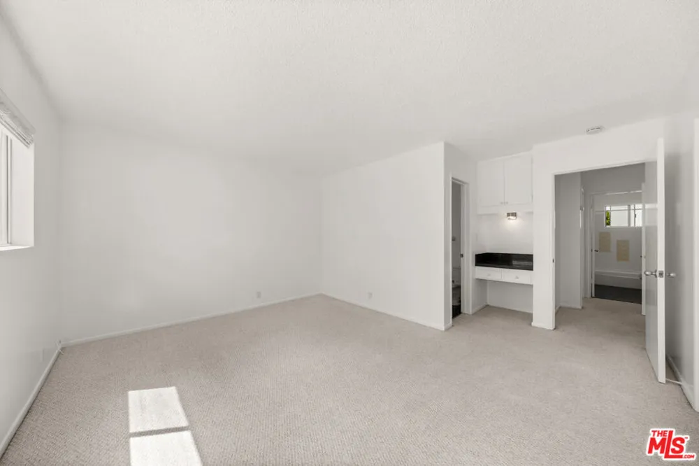 1010 21st Street #1 Santa Monica, CA 90403
