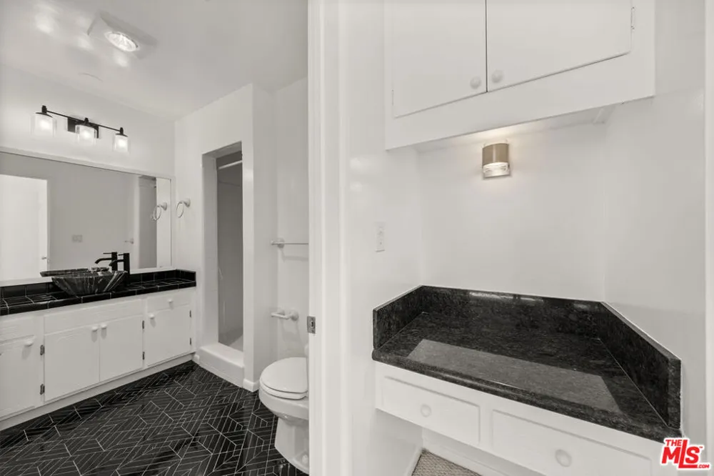 1010 21st Street #1 Santa Monica, CA 90403